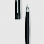 TIBALDI. Penna stilografica N60 in resina nero pastello