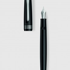 TIBALDI. Penna stilografica N60 in resina nero pastello